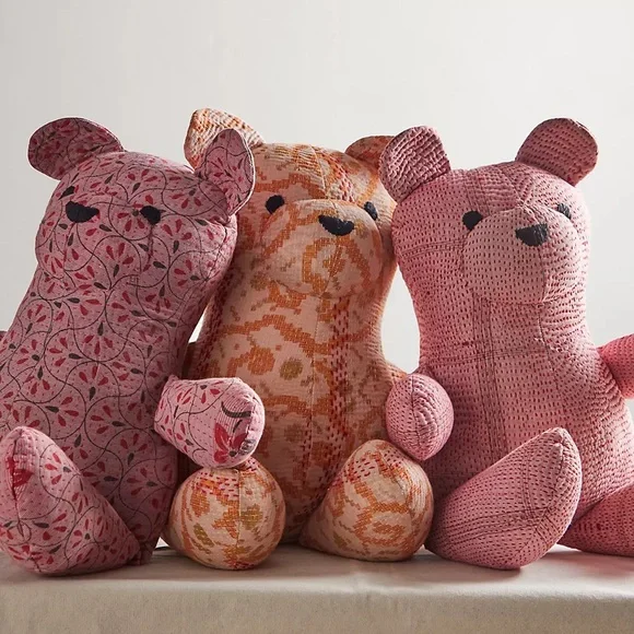 Free People Vintage Kantha Quilt Bear - Picture 1 of 3